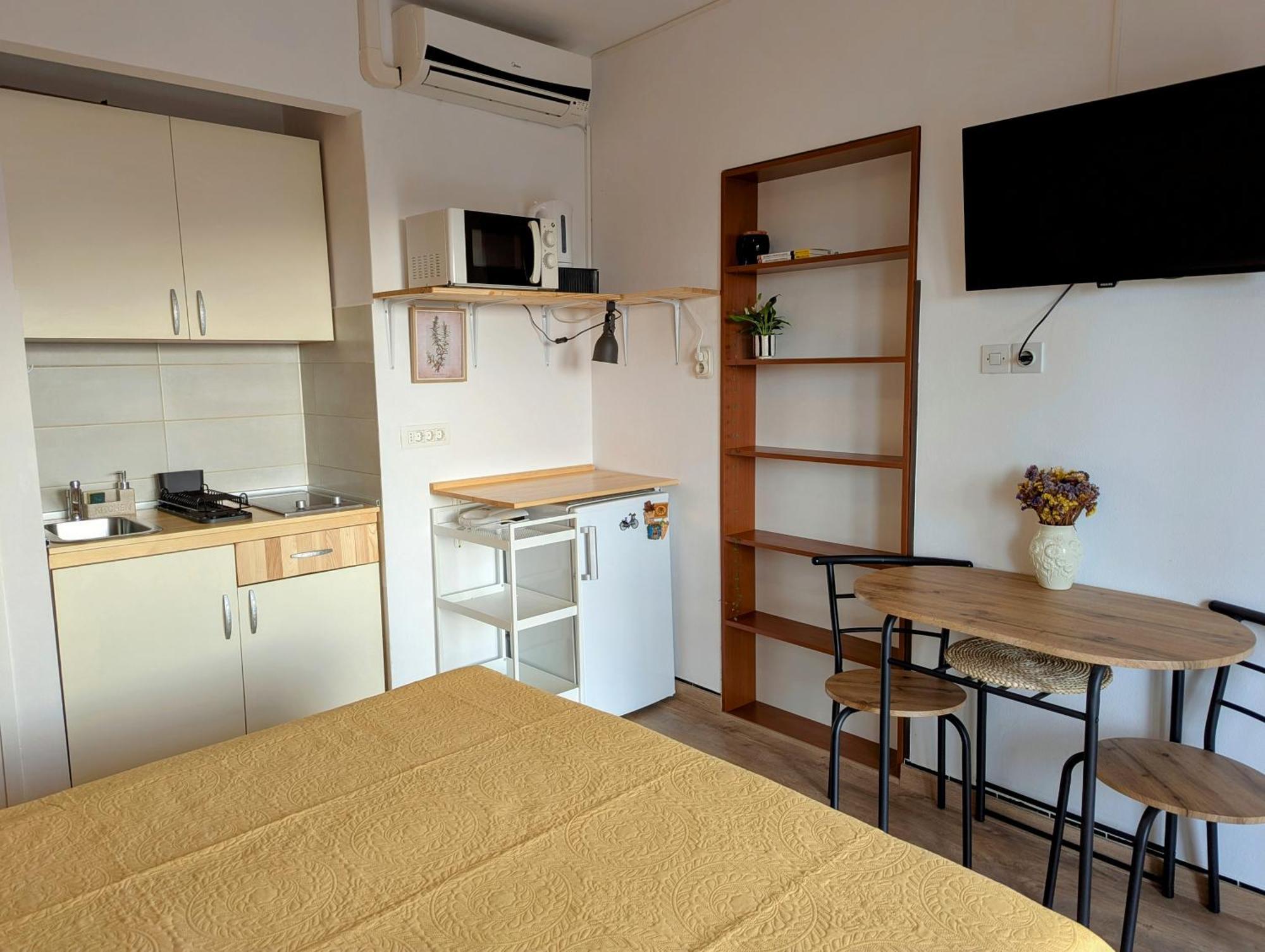 Apartments Ada Rovigno Esterno foto